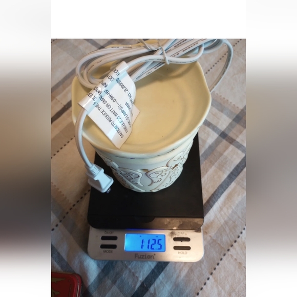 Scentsy Full Sized 'Heavenly' Warmer, Retired - Picture 10 of 10